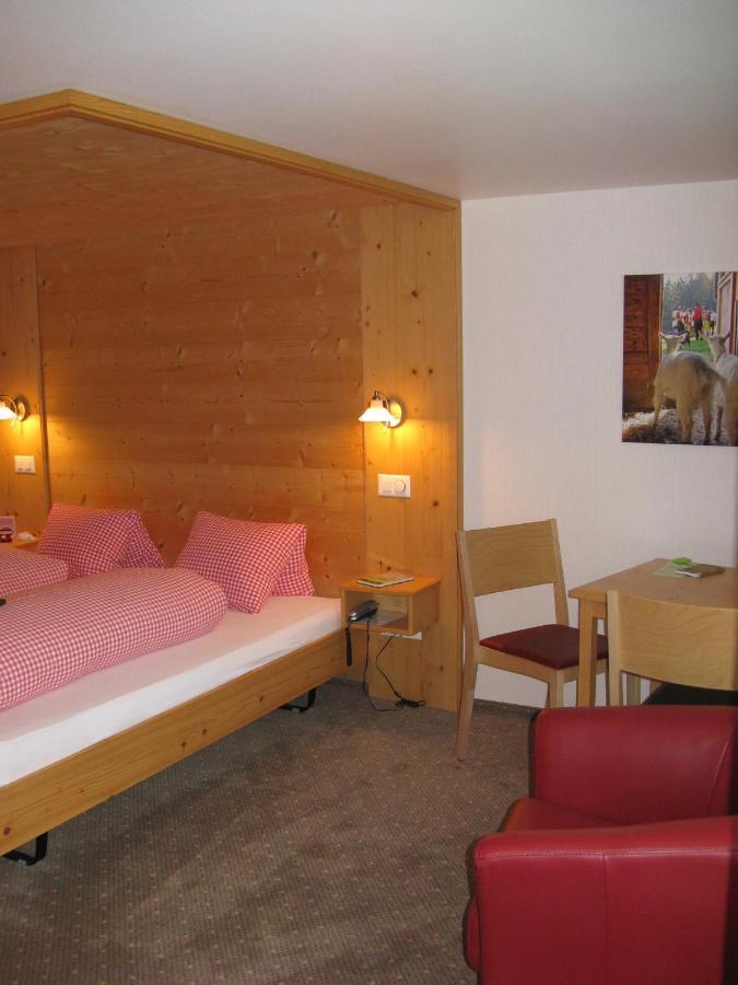 Hotel Waldgasthaus Lehmen Weissbad Habitación foto