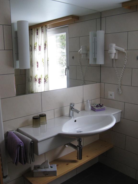 Hotel Waldgasthaus Lehmen Weissbad Habitación foto